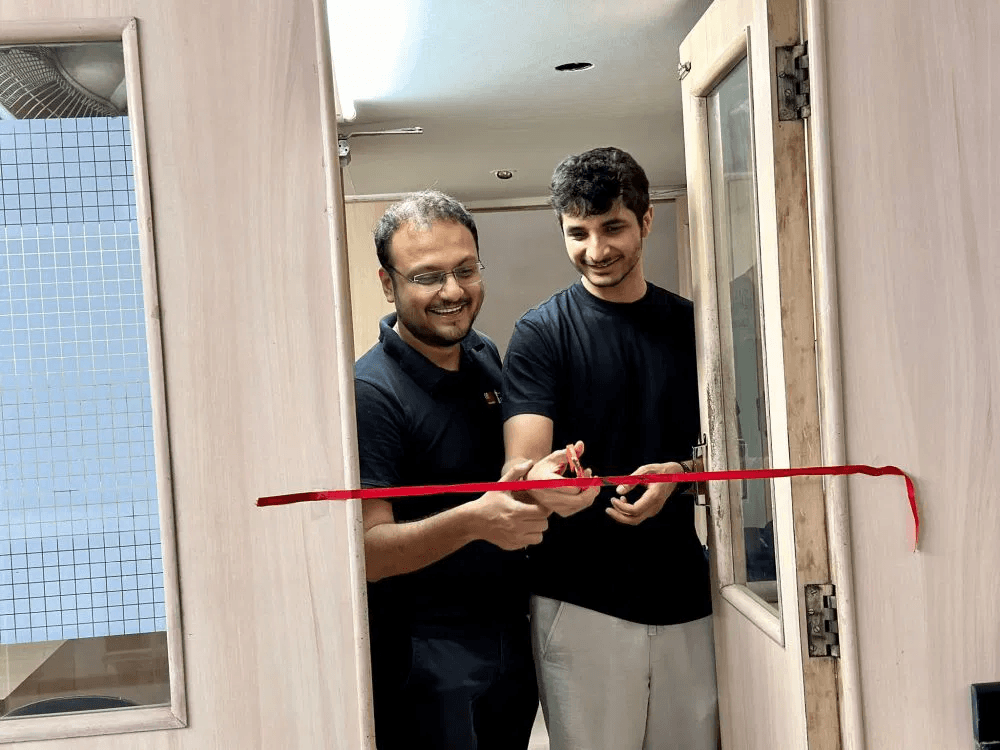 GM Vidit Gujrathi cutting the ribbon at the Temple of Chess